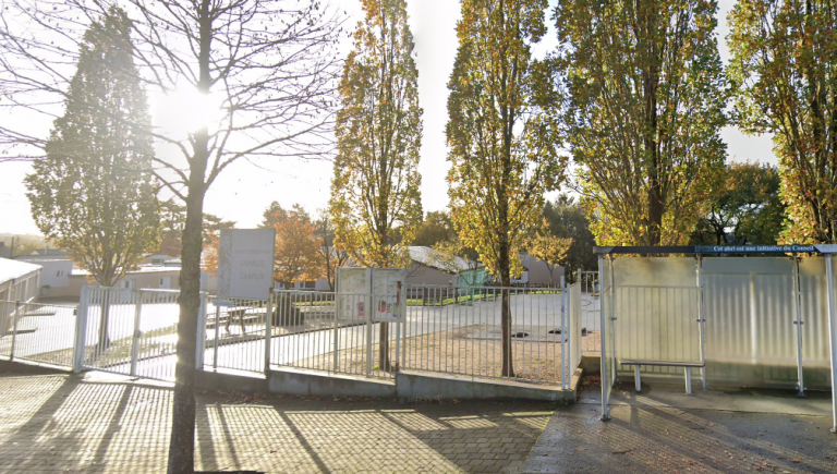 ecole charlie chaplin.png